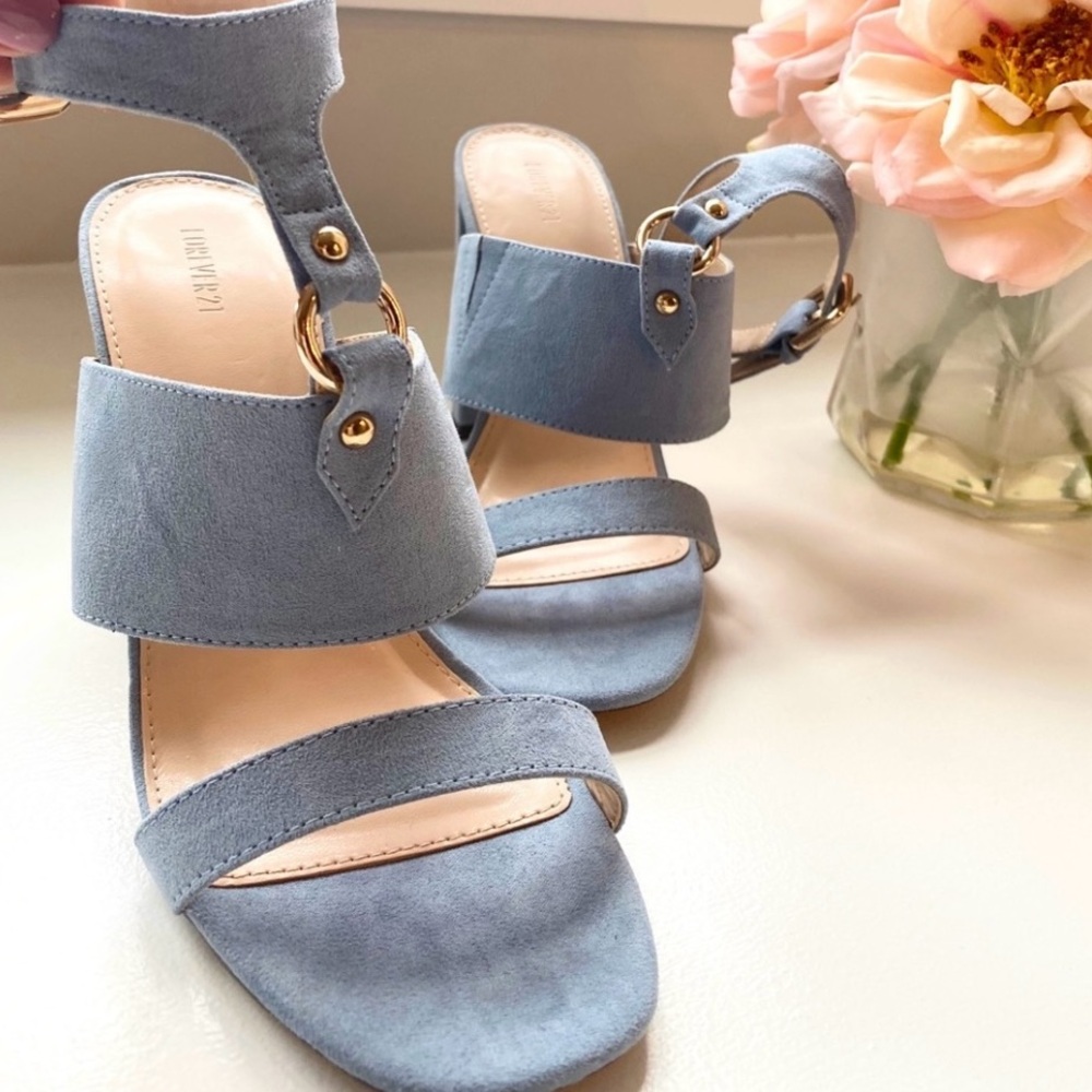 Forever 21 l Light Blue Suede Block Heel Size 5.5